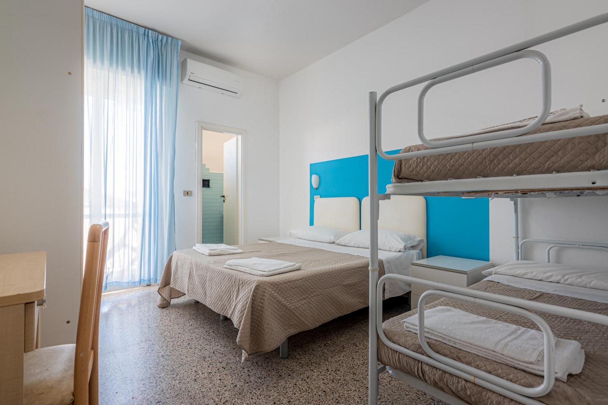 Hotel Serafini Римини Экстерьер фото