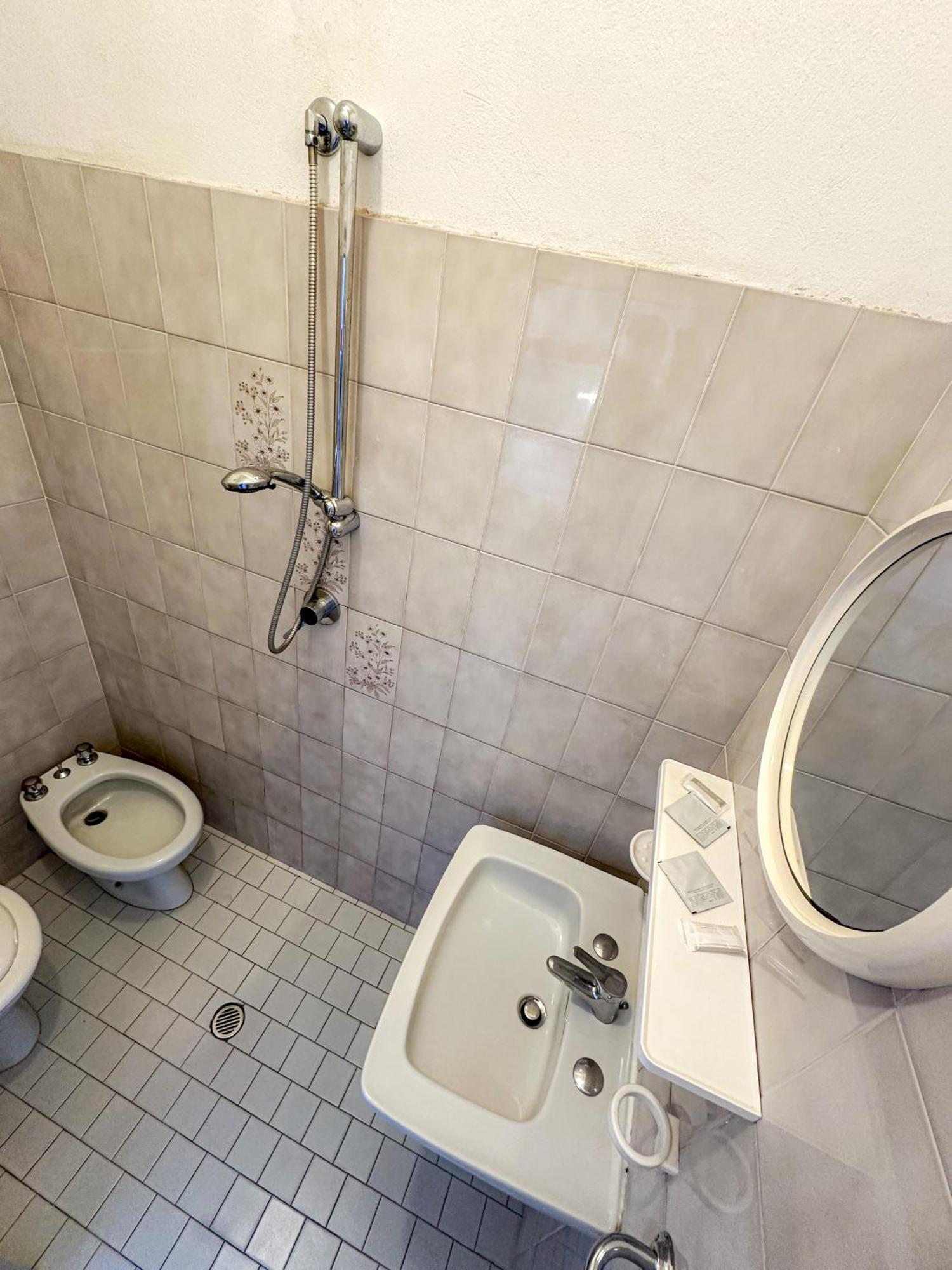 Hotel Serafini Римини Экстерьер фото